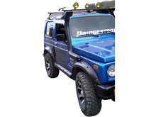 Cargar imagen en el visor de la galería, Faldones burbujas pernos cromados Suzuki sj410