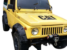 Cargar imagen en el visor de la galería, Faldones burbujas pernos cromados Suzuki sj410